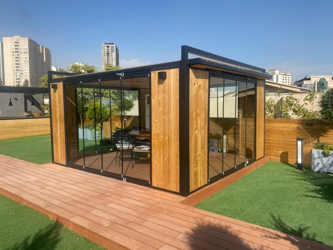 انواع مدل های شیشه بالکن